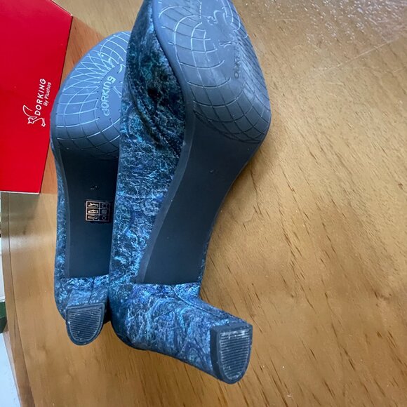 Dorking Blue Platform Heels, Sz 41/11 - Picture 6 of 6